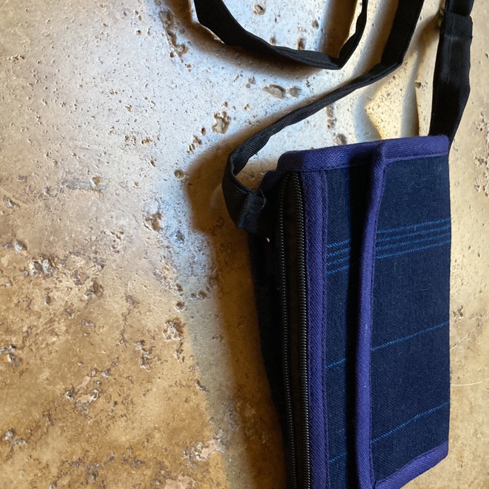 Embroidery purse wallet  new with adjustable strap - Picture 5 of 11